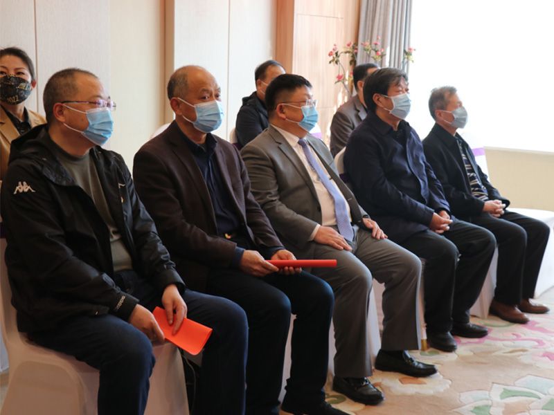 热烈祝贺濮阳市第三中学签约暨教育基金捐赠仪式圆 满成功!